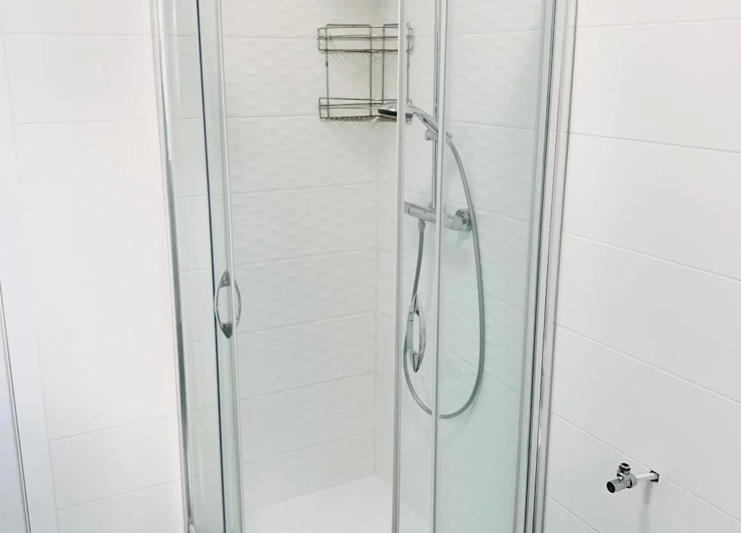 Tiburtina House - Moderno Bilocale Green, 4 Pax Rome 0*,  Italy